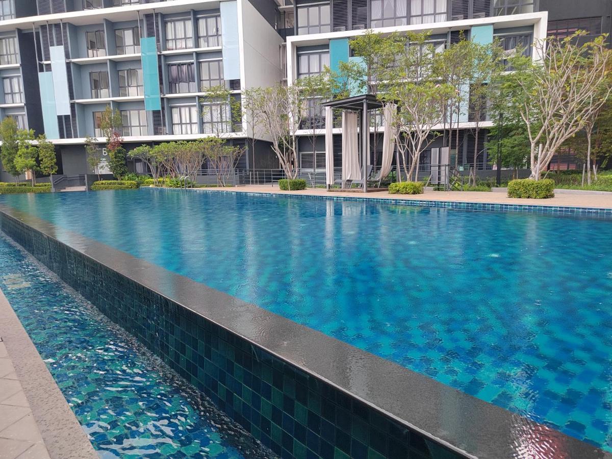Studio Suite Homestay Klia Sepang Zewnętrze zdjęcie