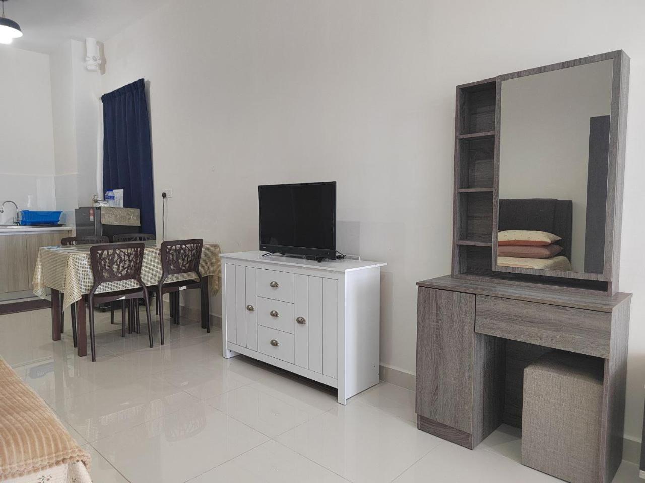 Studio Suite Homestay Klia Sepang Zewnętrze zdjęcie